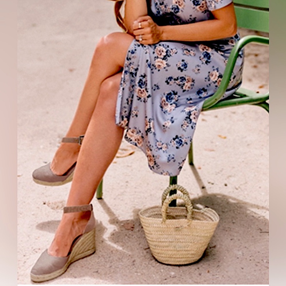 Brand New Mocha Closed Toe Ankle Strap Wedge Espadrilles - Picture 10 of 13